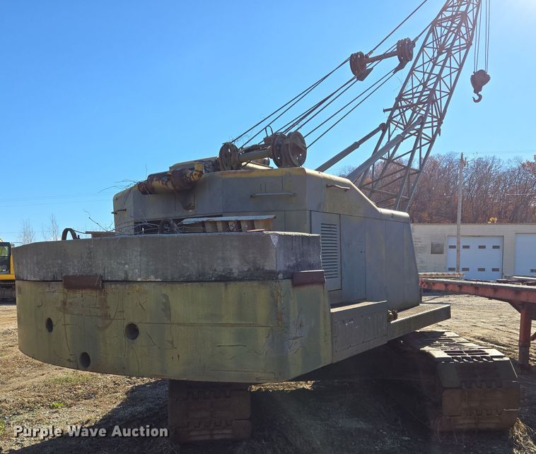 image for item DP6724 1970 Lorain  L36M crane