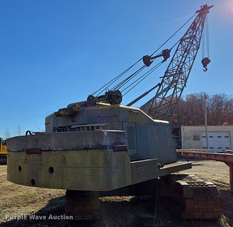 image for item DP6724 1970 Lorain  L36M crane