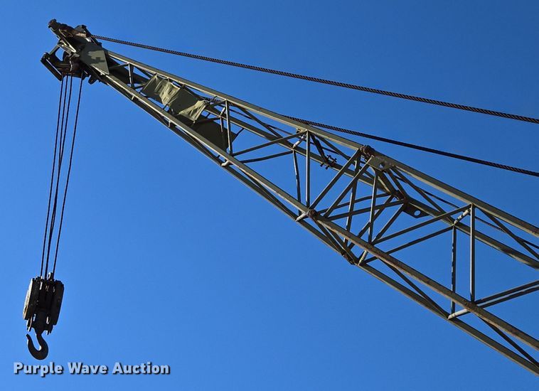 image for item DP6724 1970 Lorain  L36M crane