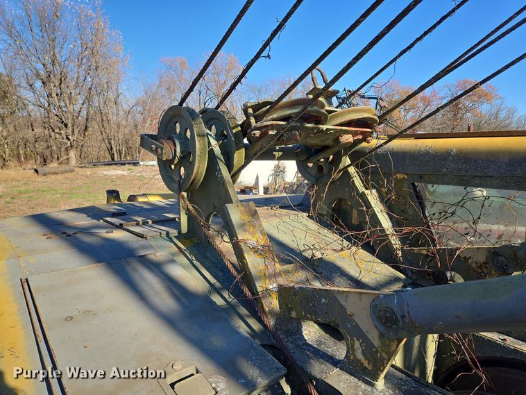 image for item DP6724 1970 Lorain  L36M crane