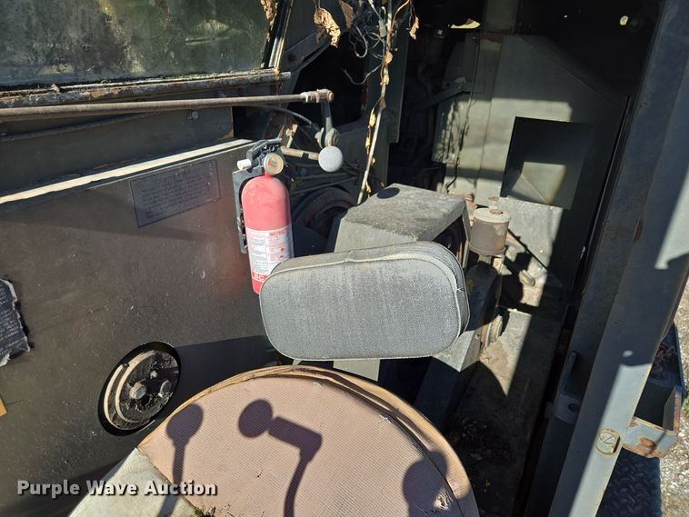 image for item DP6724 1970 Lorain  L36M crane