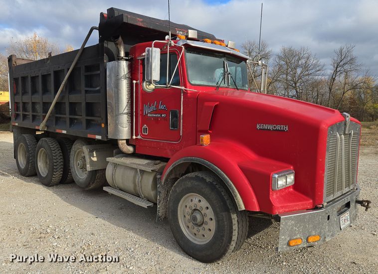 image for item DP6726 1999 Kenworth  T800 dump truck