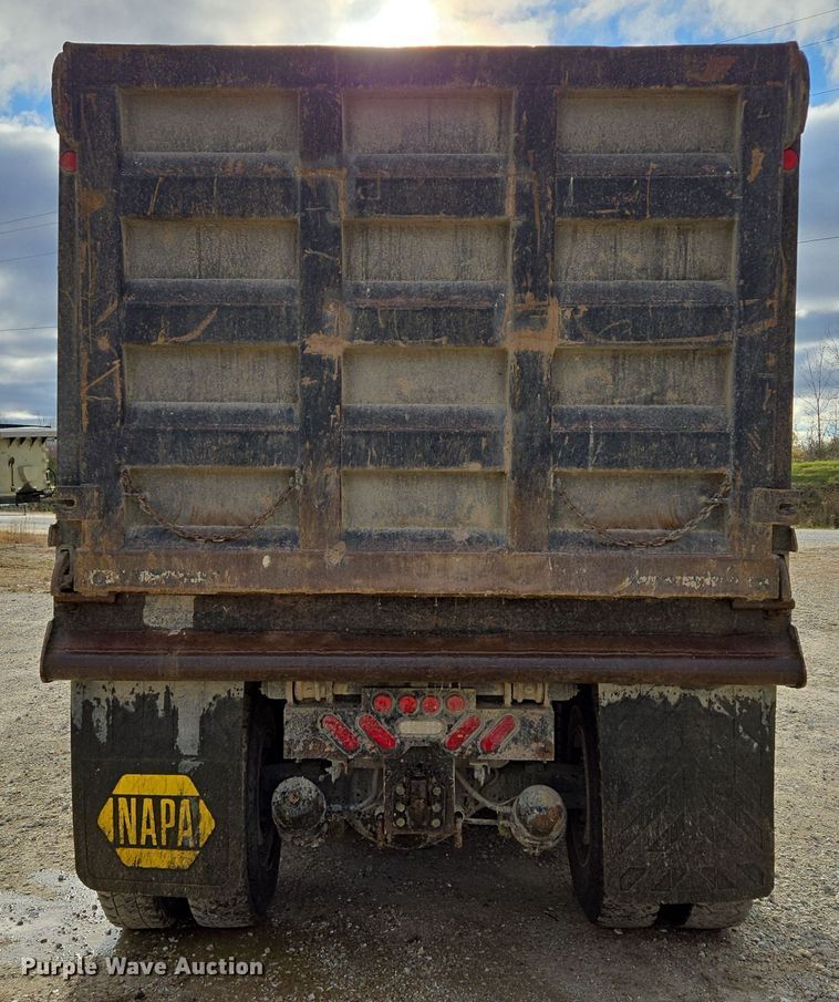 image for item DP6726 1999 Kenworth  T800 dump truck