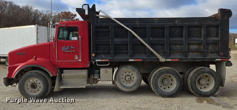 image for item DP6726 1999 Kenworth  T800 dump truck