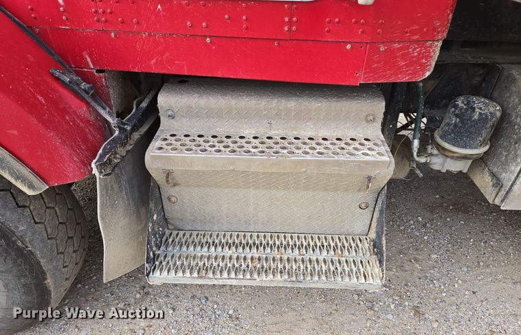 image for item DP6726 1999 Kenworth  T800 dump truck