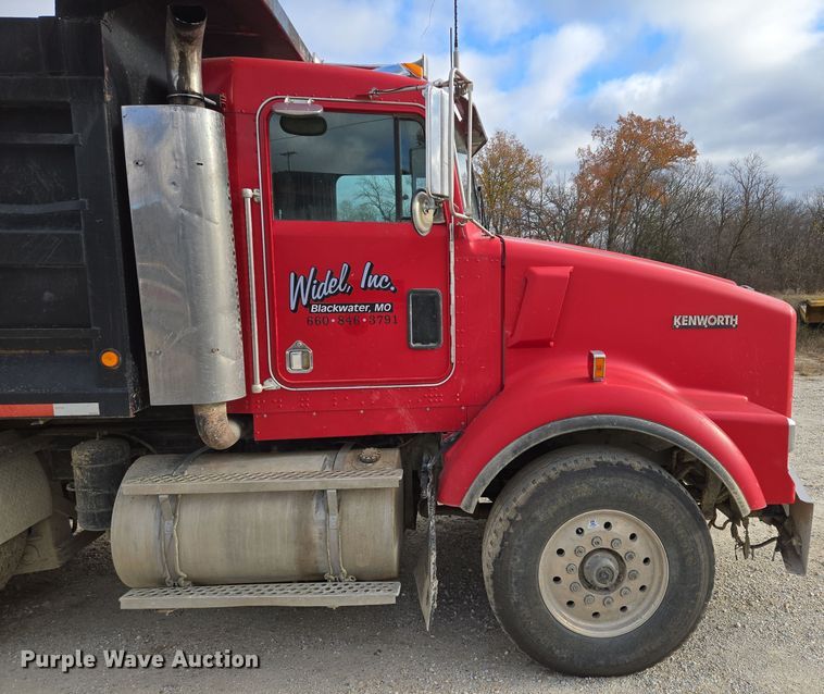 image for item DP6726 1999 Kenworth  T800 dump truck