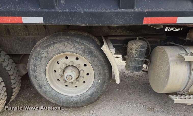 image for item DP6726 1999 Kenworth  T800 dump truck