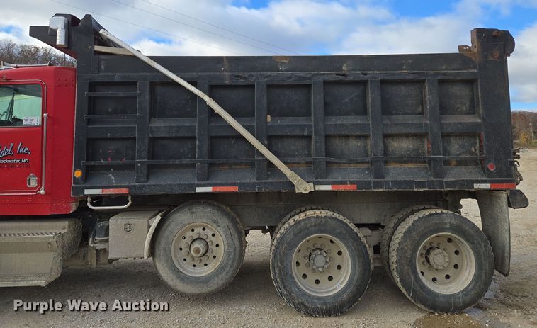 image for item DP6726 1999 Kenworth  T800 dump truck