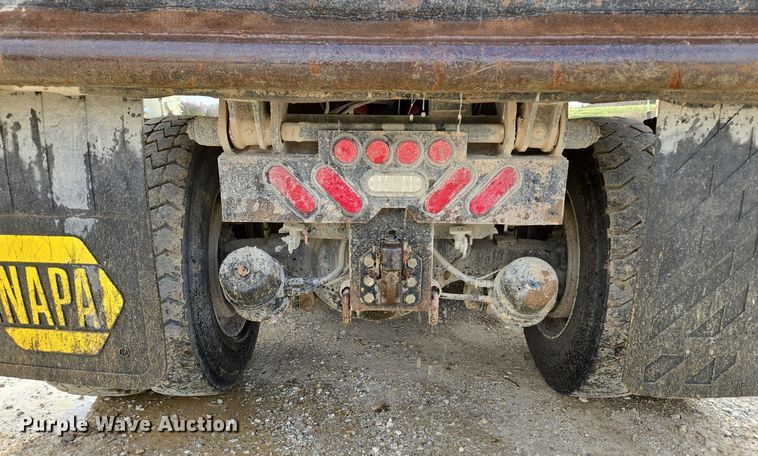 image for item DP6726 1999 Kenworth  T800 dump truck