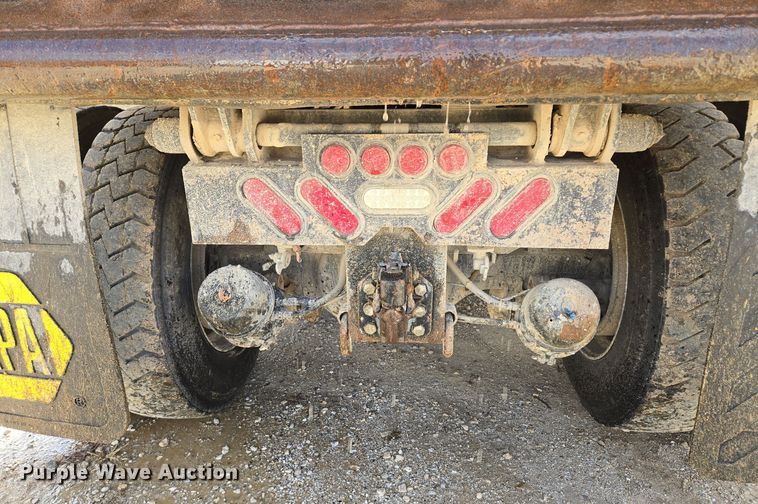 image for item DP6726 1999 Kenworth  T800 dump truck