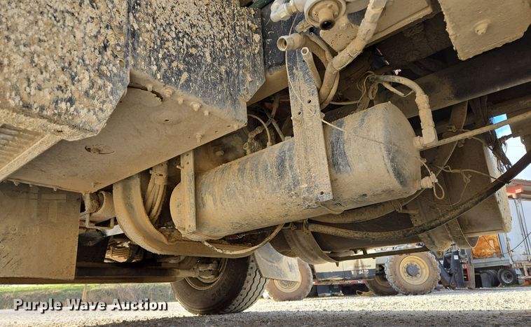 image for item DP6726 1999 Kenworth  T800 dump truck