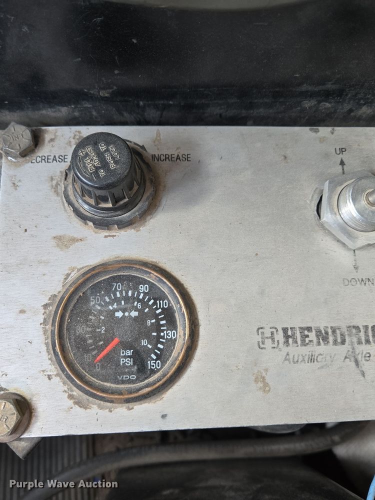 image for item DP6726 1999 Kenworth  T800 dump truck