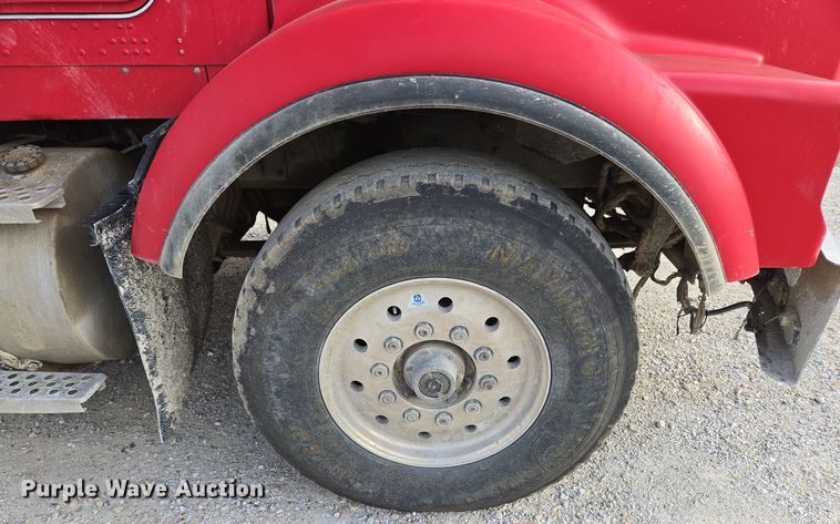 image for item DP6726 1999 Kenworth  T800 dump truck