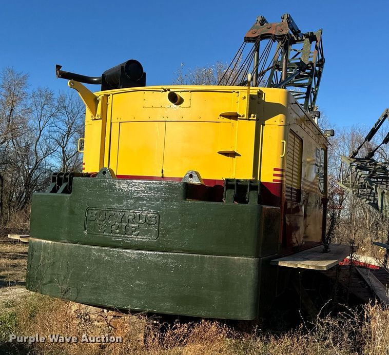 image for item DP6729 1970 Bucyrus-Erie 30-B crane