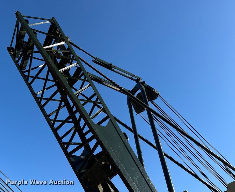 image for item DP6729 1970 Bucyrus-Erie 30-B crane