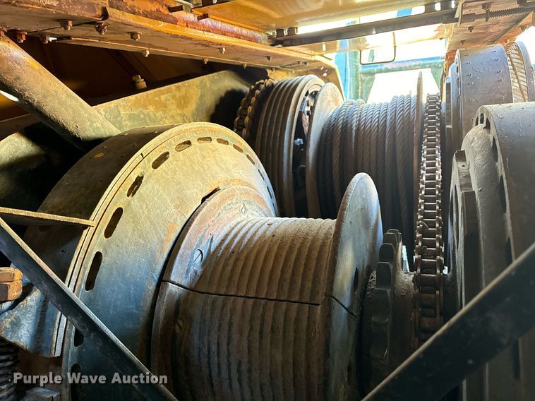 image for item DP6729 1970 Bucyrus-Erie 30-B crane