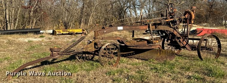 image for item DP6731 Galion pull type grader