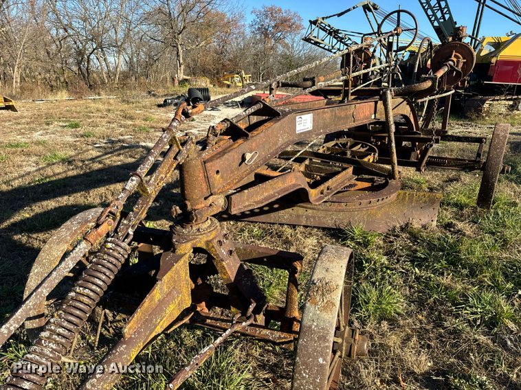 image for item DP6731 Galion pull type grader