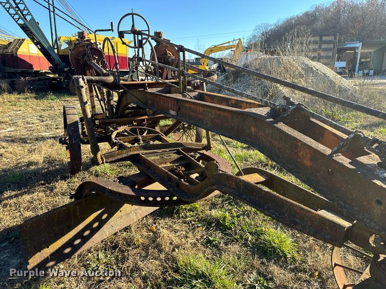 image for item DP6731 Galion pull type grader