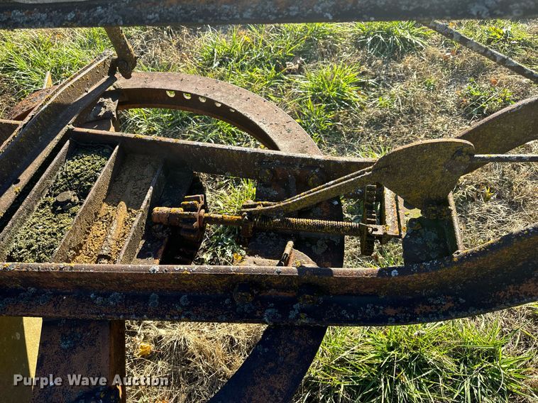 image for item DP6731 Galion pull type grader