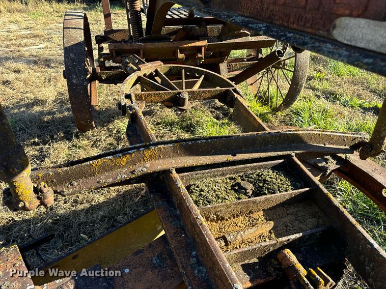 image for item DP6731 Galion pull type grader