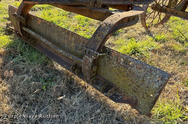 image for item DP6731 Galion pull type grader