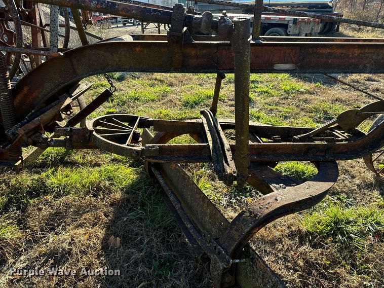 image for item DP6731 Galion pull type grader