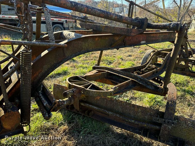 image for item DP6731 Galion pull type grader