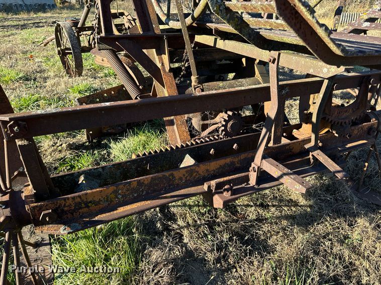 image for item DP6731 Galion pull type grader