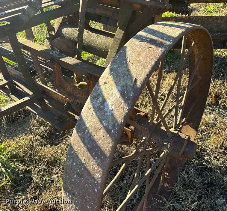 image for item DP6731 Galion pull type grader