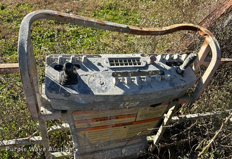 image for item DP6734 1998 JLG 601S boom lift