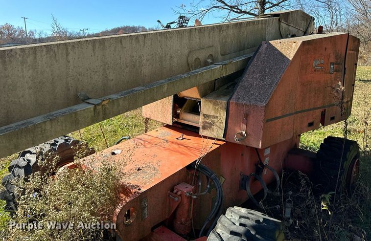 image for item DP6734 1998 JLG 601S boom lift