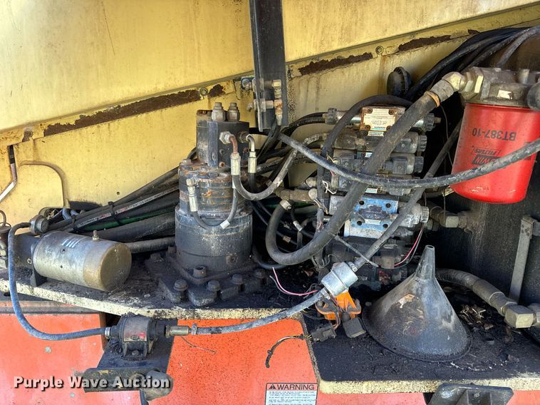 image for item DP6734 1998 JLG 601S boom lift