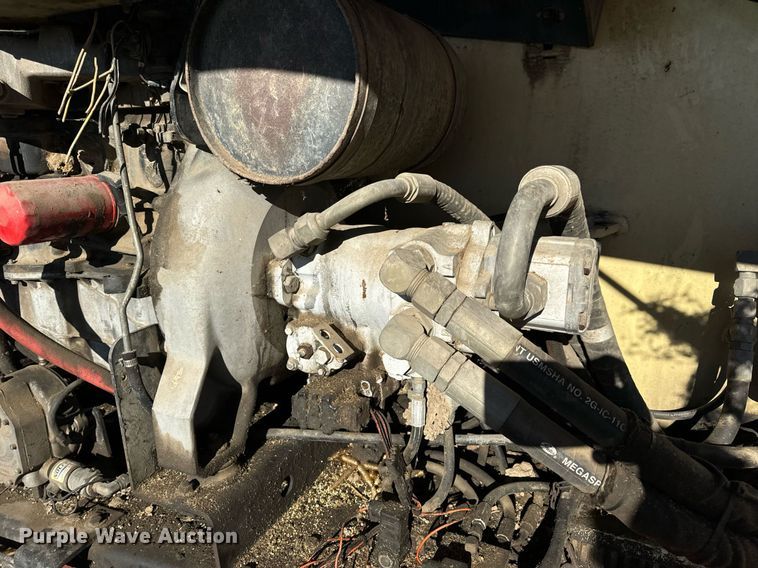 image for item DP6734 1998 JLG 601S boom lift