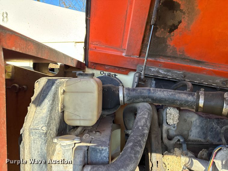 image for item DP6734 1998 JLG 601S boom lift