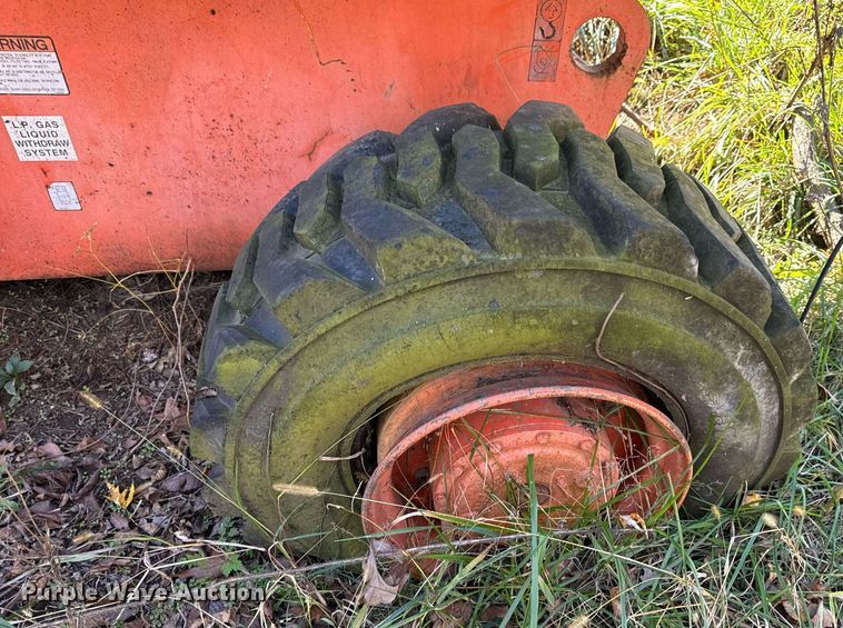 image for item DP6734 1998 JLG 601S boom lift