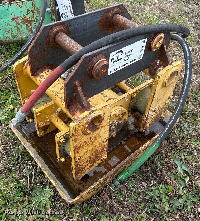 image for item DP6735 Plate compactor