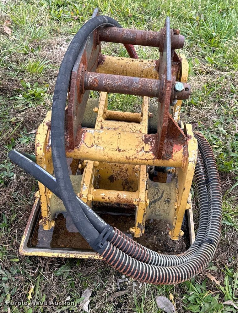 image for item DP6735 Plate compactor