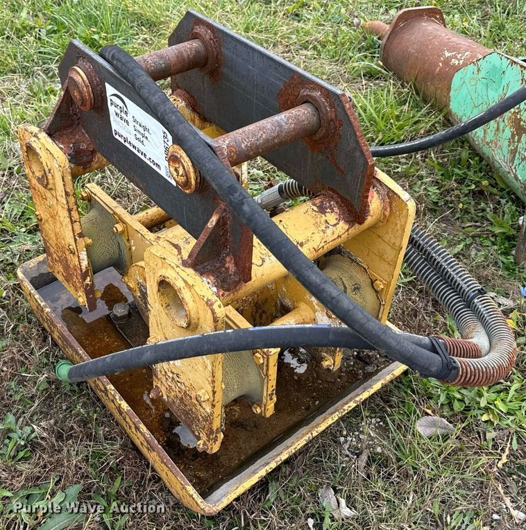 image for item DP6735 Plate compactor