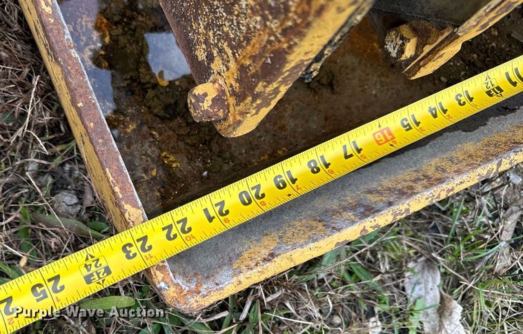 image for item DP6735 Plate compactor