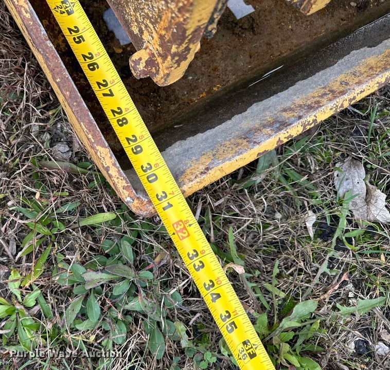 image for item DP6735 Plate compactor