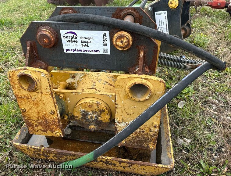 image for item DP6735 Plate compactor