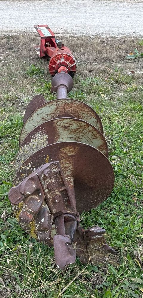 image for item DP6737 TH80M digger derrick auger