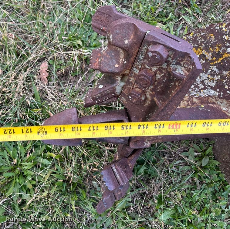 image for item DP6737 TH80M digger derrick auger