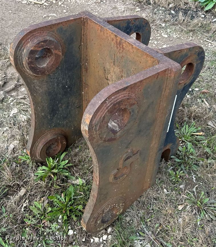 image for item DP6738 CP excavator quick coupler