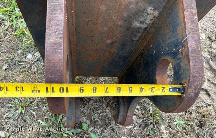 image for item DP6738 CP excavator quick coupler