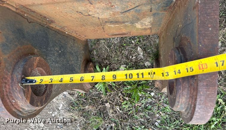 image for item DP6738 CP excavator quick coupler