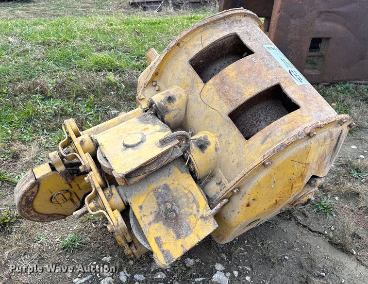 image for item DP6743 Caterpillar crawler winch