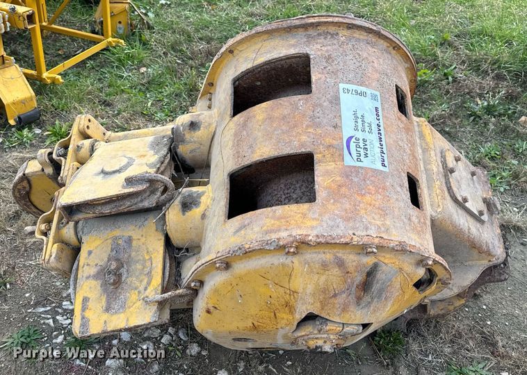 image for item DP6743 Caterpillar crawler winch