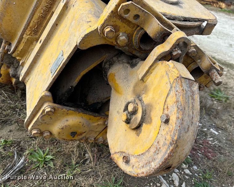 image for item DP6743 Caterpillar crawler winch